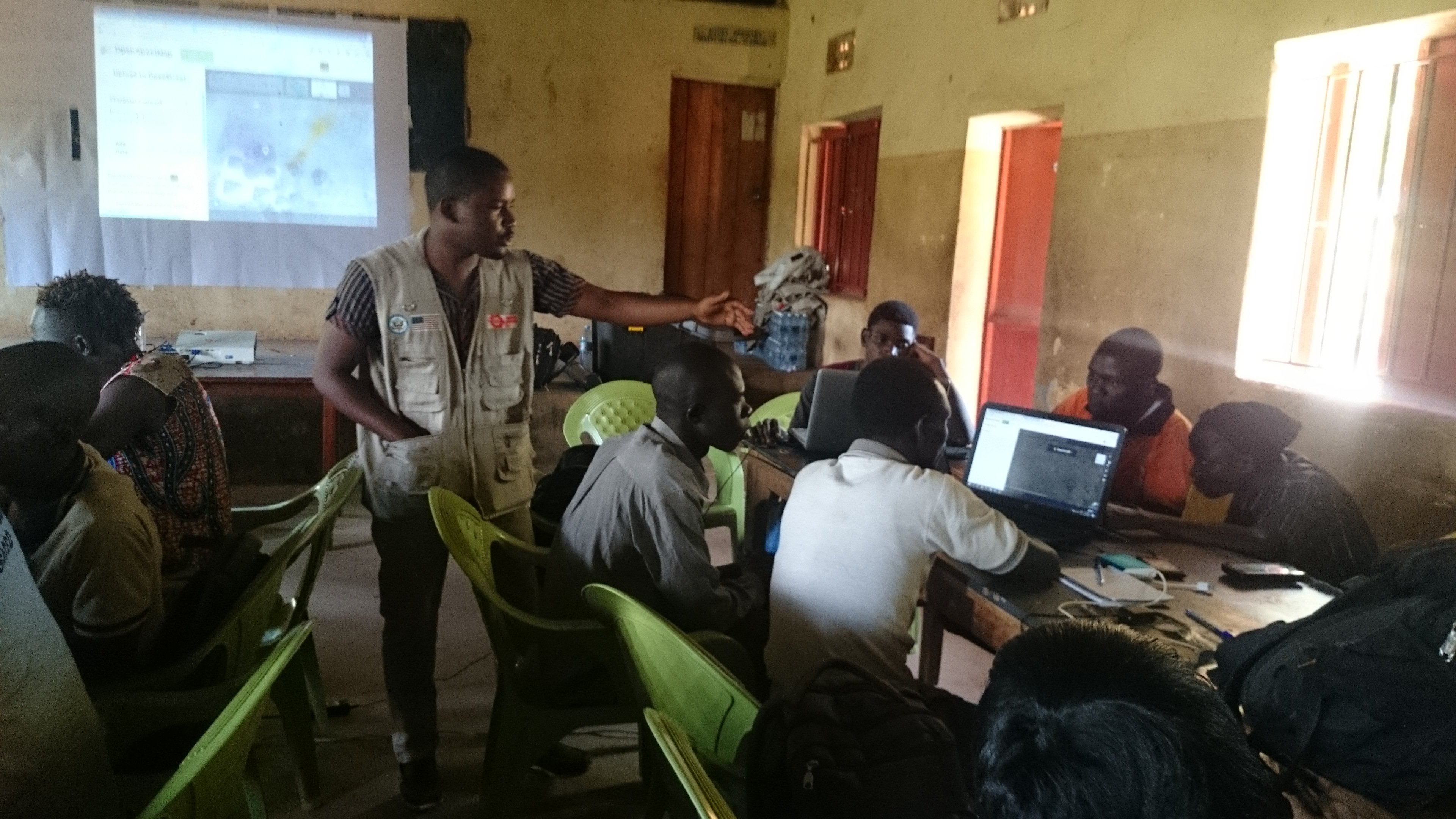https://cdn.hotosm.org/website/Deo+Supporting+Local+Mapping+Communities+Feedback.JPG