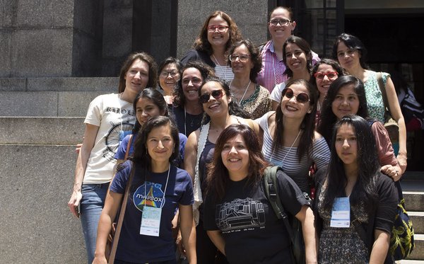 https://cdn.hotosm.org/website/GeoChicas_-_SotM_Latam_2016_(30742065444)-f43c1a.jpg